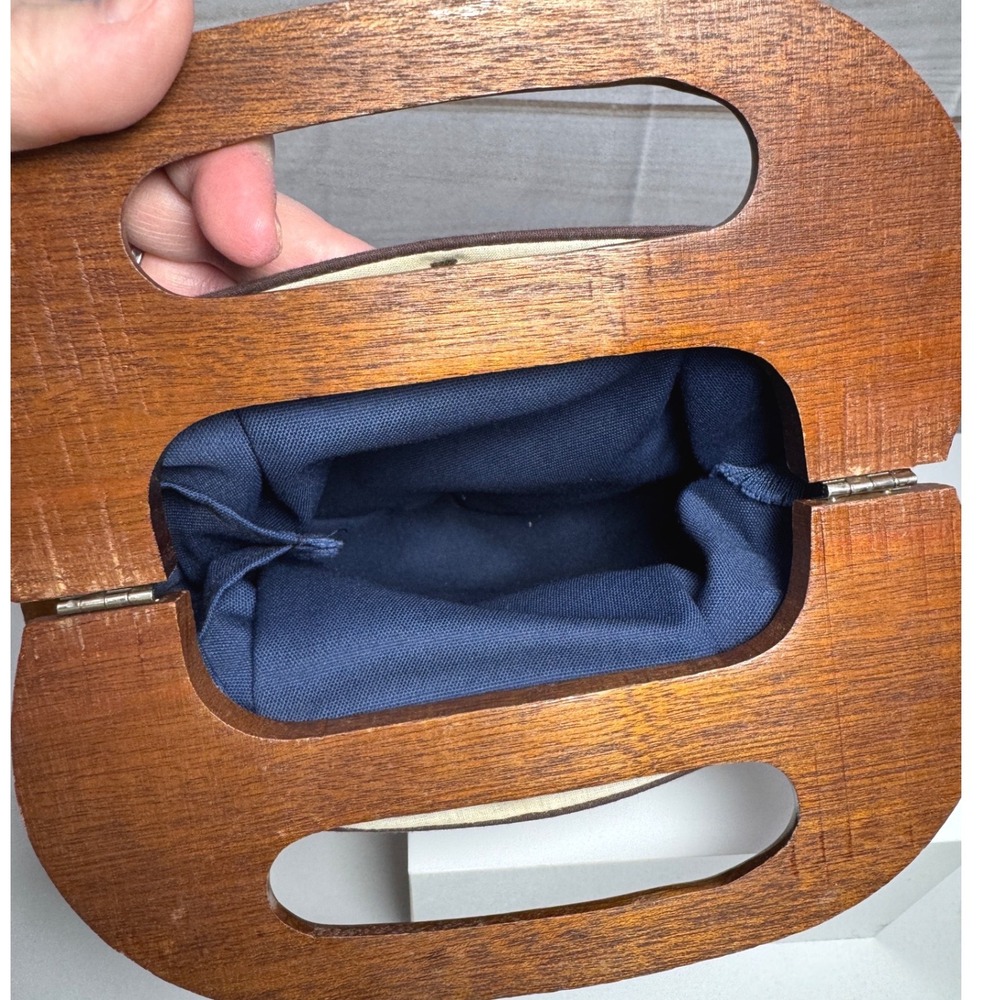 Vintage Wood Handle Bermuda Burnt Orange Faux Suede Button Detail Retro Bag - Picture 3 of 5